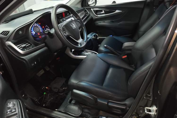 Used Honda Crider 2013 1.8L automatic luxury edition Left Front Seat
