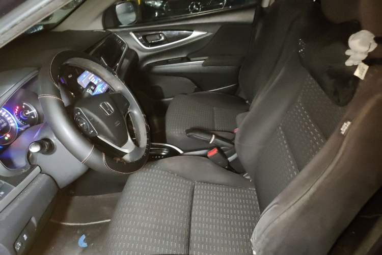 Used Honda Crider 2013 1.8L automatic luxury edition Left Front Seat