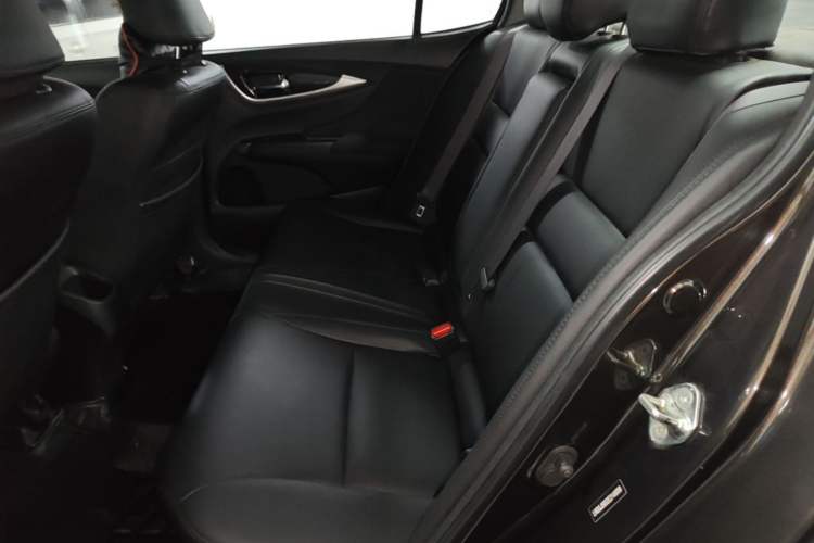 Used Honda Crider 2013 1.8L automatic luxury edition Left Rear Seat