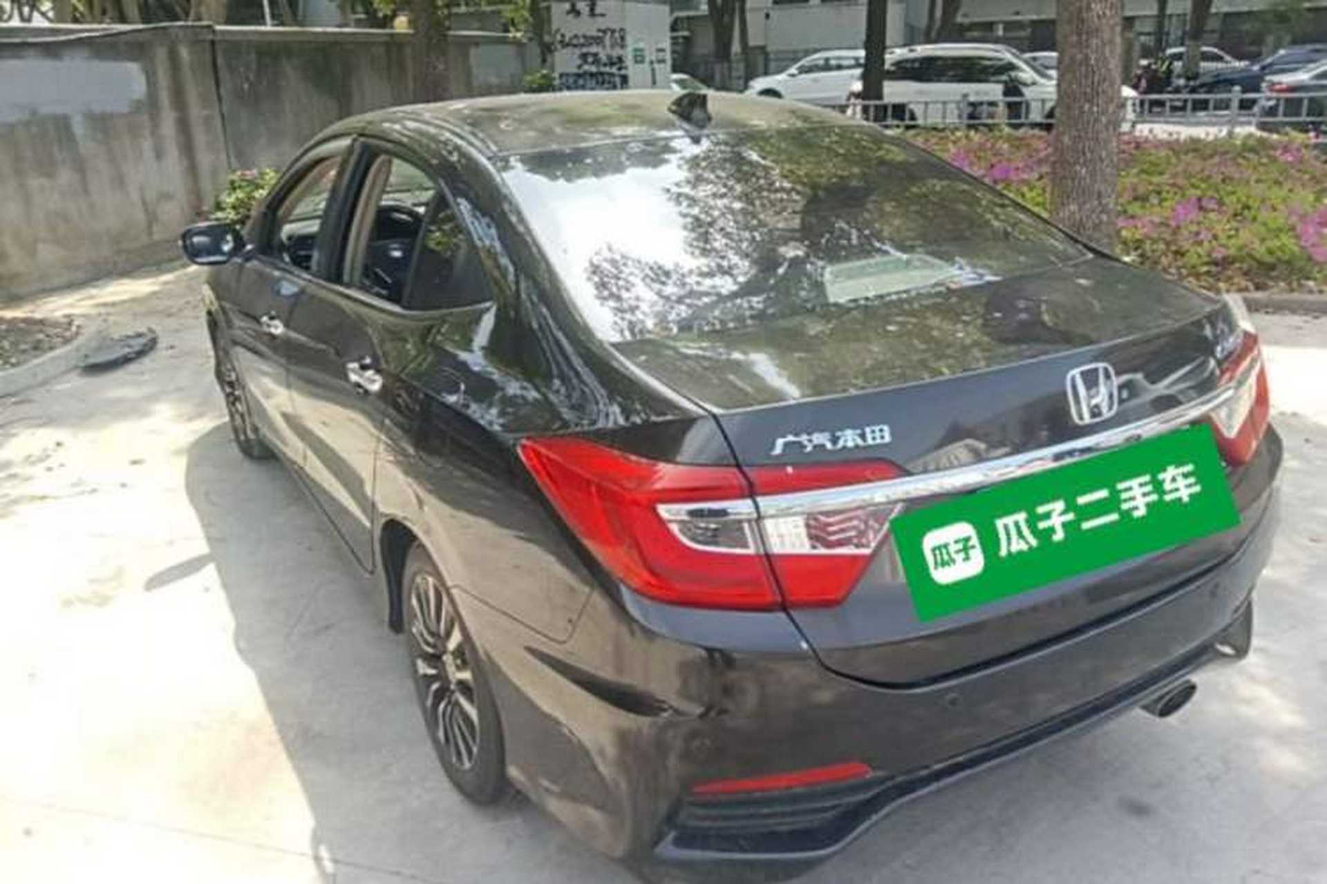 Used Honda Crider 2013 1.8L automatic luxury edition Rear Left 45 Deg
