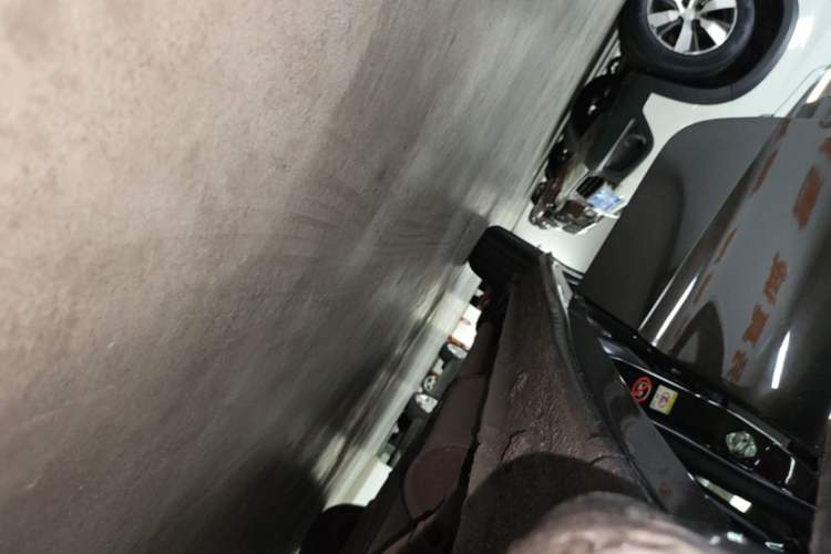 Used Honda Crider 2013 1.8L automatic luxury edition Right Side Sill