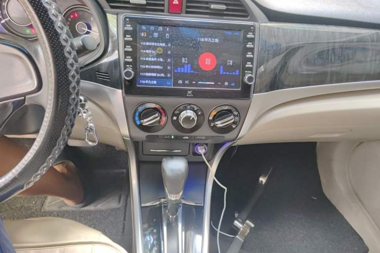 Used Honda Crider 2015 1.8L automatic comfort version Audio And AC Panel