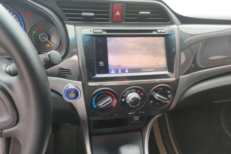 Used Honda Crider 2015 1.8L automatic comfort version Audio And AC Panel