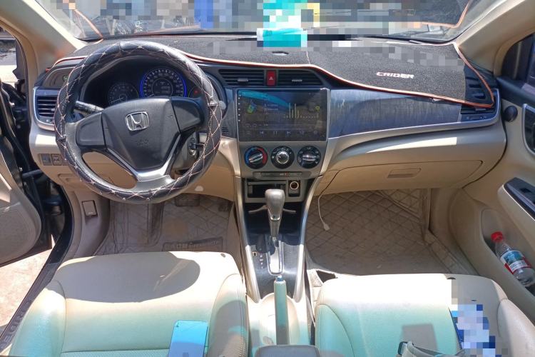 Used Honda Crider 2015 1.8L automatic comfort version Center Console