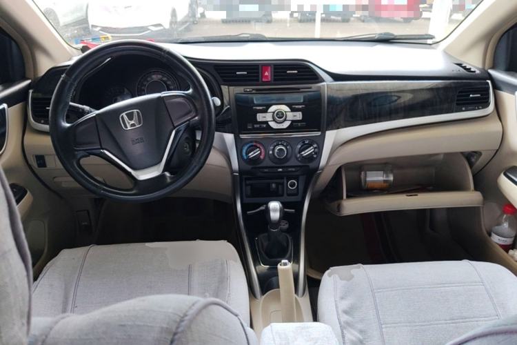 Used Honda Crider 2015 1.8L manual Comfort version Center Console