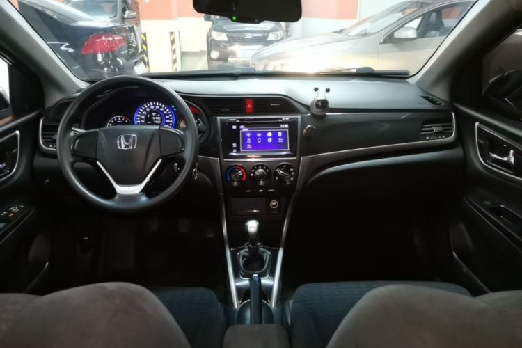 Used Honda Crider 2015 1.8L manual Comfort version Center Console
