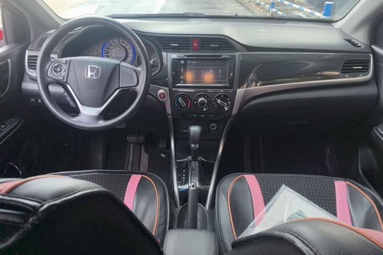 Used Honda Crider 2015 1.8L automatic luxury edition Center Console
