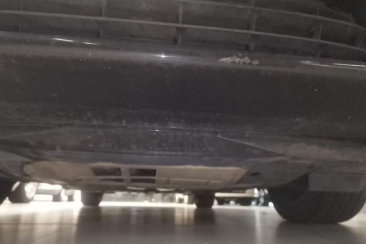 Used Honda Crider 2015 1.8L automatic luxury edition Chassis Front