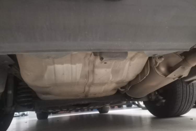 Used Honda Crider 2015 1.8L automatic luxury edition Chassis Rear