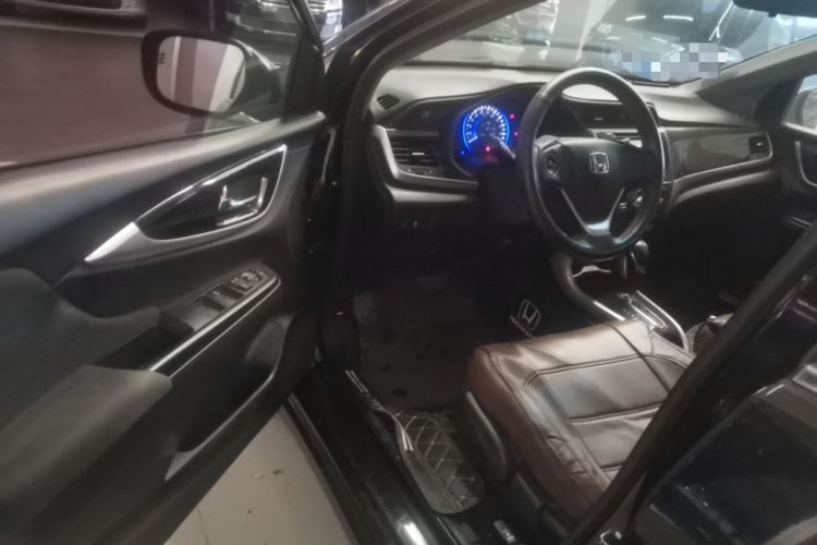 Used Honda Crider 2015 1.8L automatic luxury edition Driver Seat