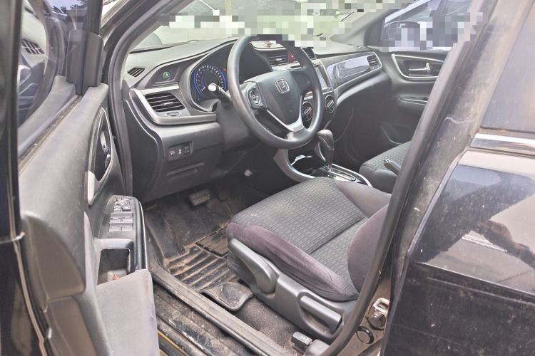 Used Honda Crider 2015 1.8L automatic luxury edition Driver Seat