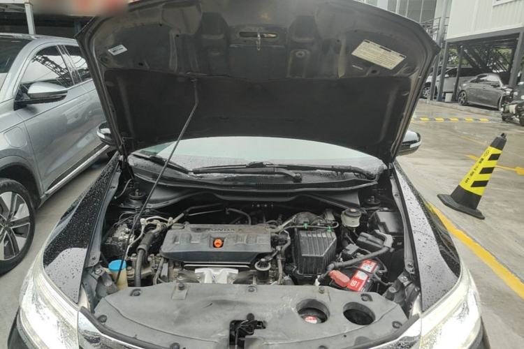 Used Honda Crider 2015 1.8L automatic comfort version Engine Bay