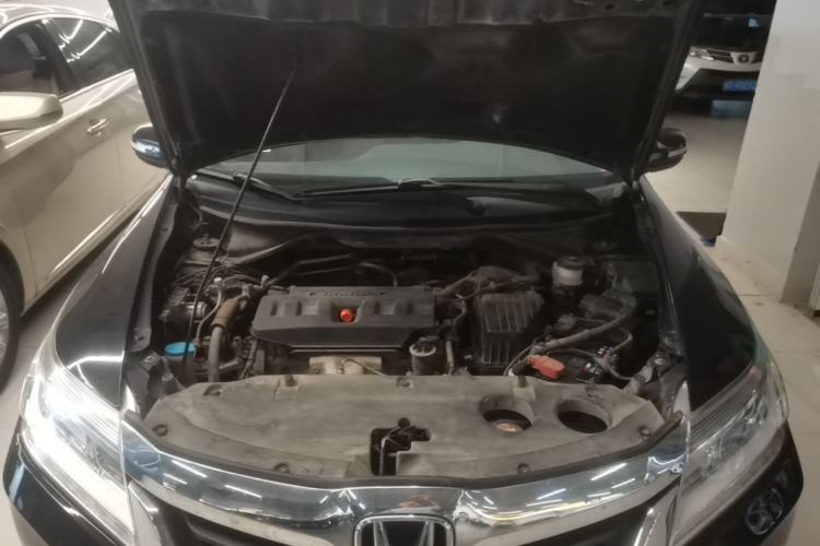 Used Honda Crider 2015 1.8L automatic luxury edition Engine Bay