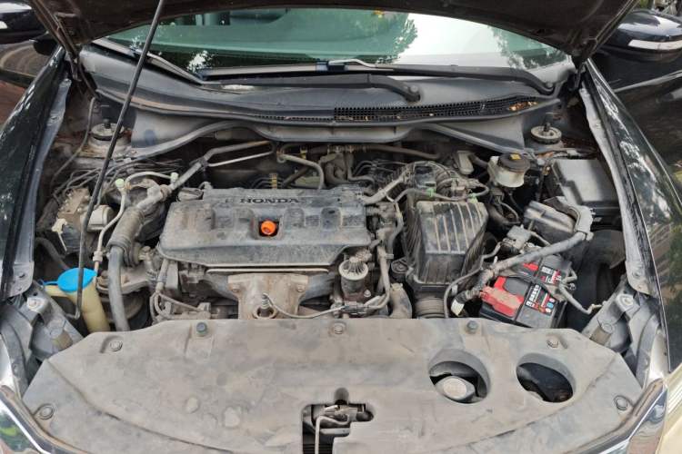 Used Honda Crider 2015 1.8L automatic luxury edition Engine Bay