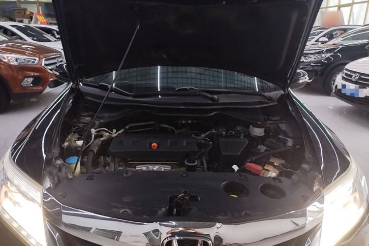 Used Honda Crider 2015 1.8L automatic luxury edition Engine Bay