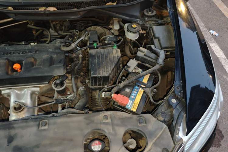 Used Honda Crider 2015 1.8L automatic luxury edition Engine Bay Left