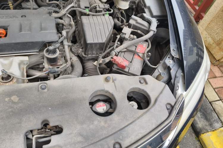 Used Honda Crider 2015 1.8L automatic luxury edition Engine Bay Left