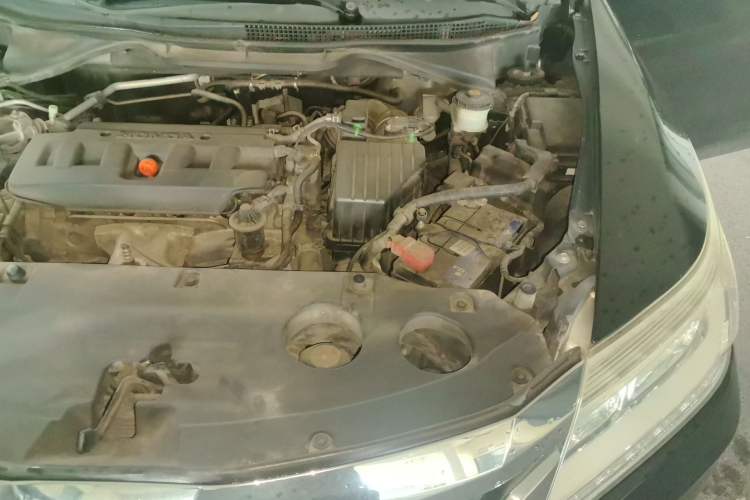 Used Honda Crider 2015 1.8L automatic luxury edition Engine Bay Left