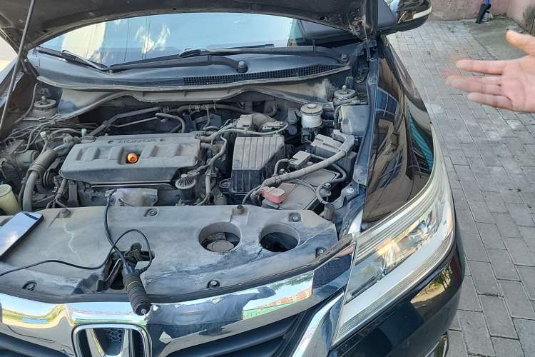 Used Honda Crider 2015 1.8L automatic luxury edition Engine Bay Left