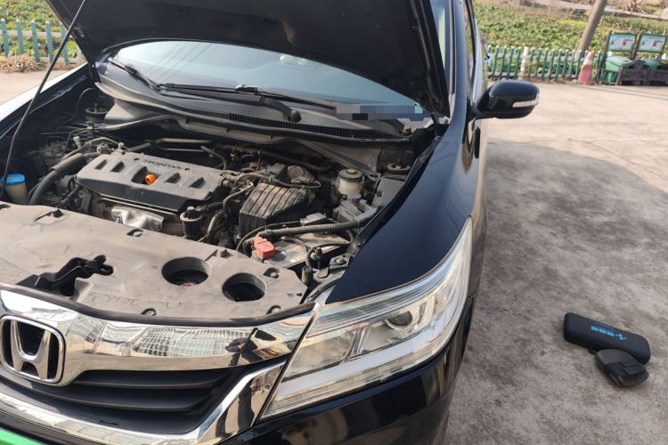 Used Honda Crider 2015 1.8L manual Comfort version Engine Bay Left
