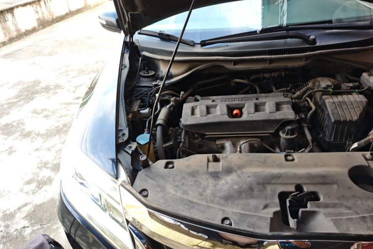 Used Honda Crider 2015 1.8L automatic luxury edition Engine Bay Right