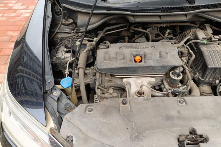Used Honda Crider 2015 1.8L automatic comfort version Engine Bay Right