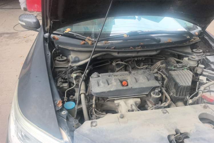 Used Honda Crider 2015 1.8L manual Comfort version Engine Bay Right