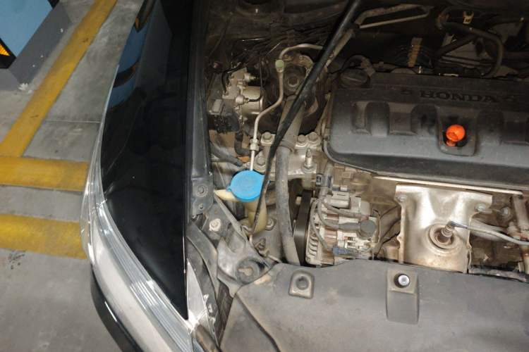 Used Honda Crider 2015 1.8L automatic comfort version Engine Bay Right