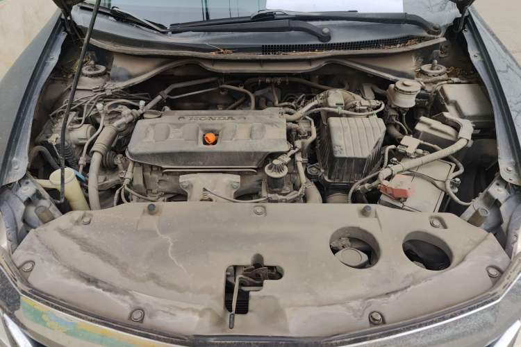 Used Honda Crider 2015 1.8L automatic luxury edition Engine Bay