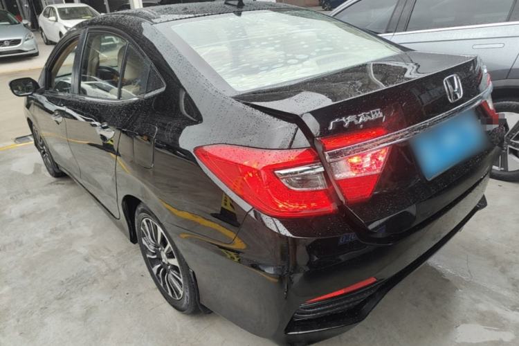 Used Honda Crider 2015 1.8L automatic comfort version Exterior 2
