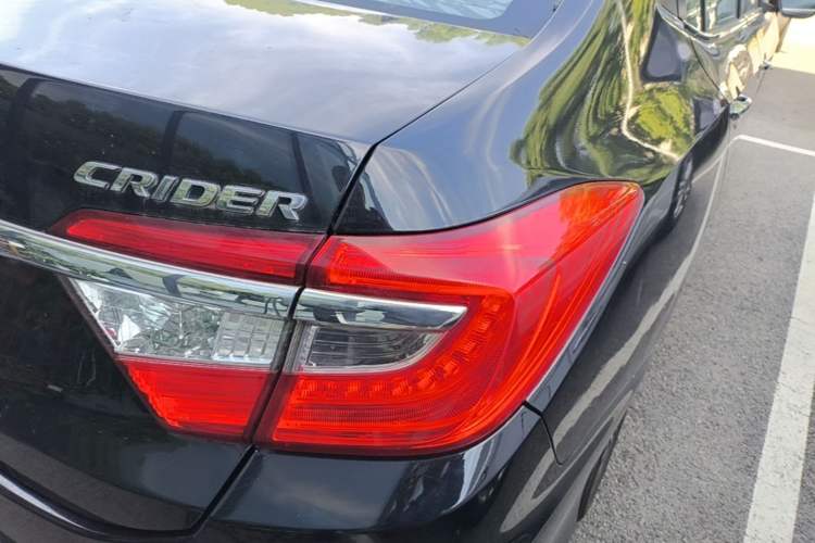 Used Honda Crider 2015 1.8L automatic comfort version Exterior 3