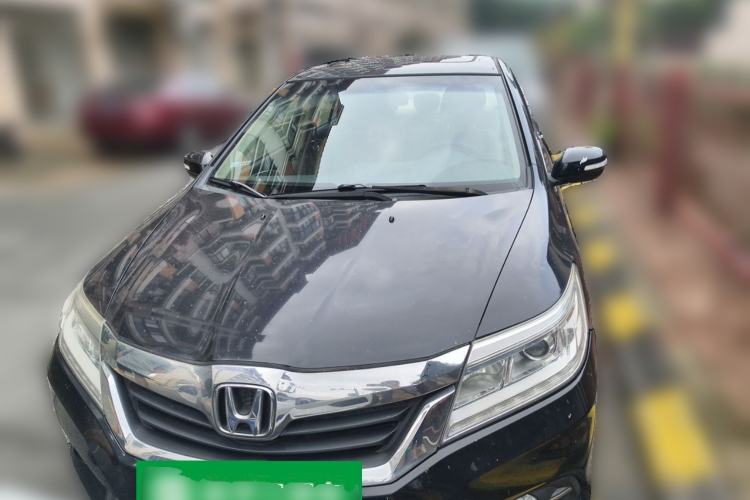 Used Honda Crider 2015 1.8L automatic luxury edition Front