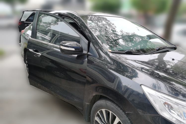 Used Honda Crider 2015 1.8L Automatic Ultra-Configured Limited Edition Front Right 45 Deg