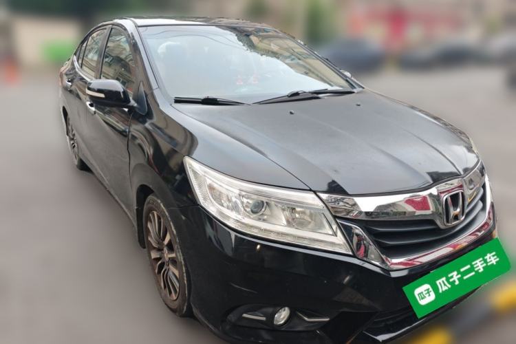 Used Honda Crider 2015 1.8L automatic luxury edition Front Right 45 Deg