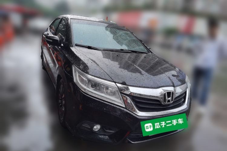 Used Honda Crider 2015 1.8L automatic luxury edition Front Right 45 Deg