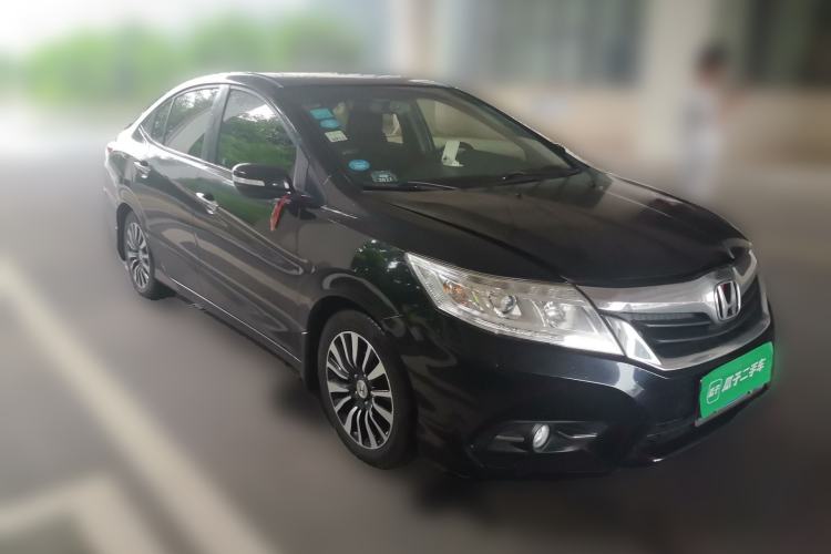 Used Honda Crider 2015 1.8L automatic luxury edition Front Right 45 Deg