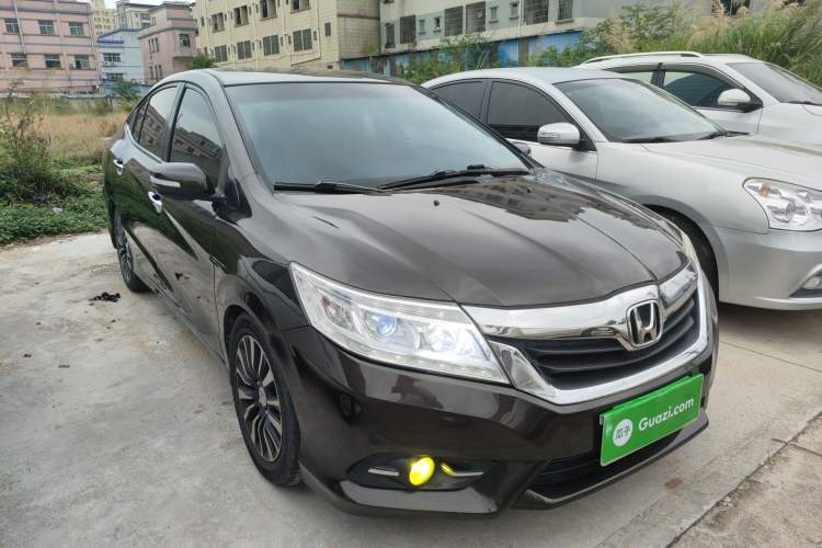 Used Honda Crider 2015 1.8L automatic comfort version Front Right 45 Deg