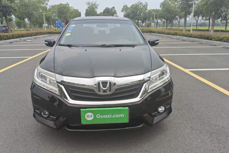 Used Honda Crider 2015 1.8L automatic luxury edition Front