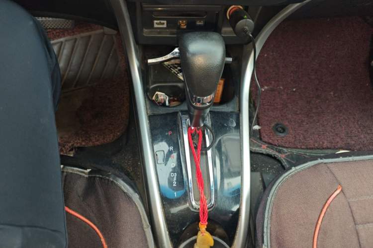 Used Honda Crider 2015 1.8L automatic luxury edition Gear Lever