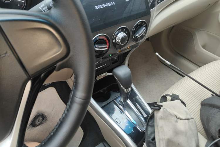 Used Honda Crider 2015 1.8L automatic comfort version Gear Lever