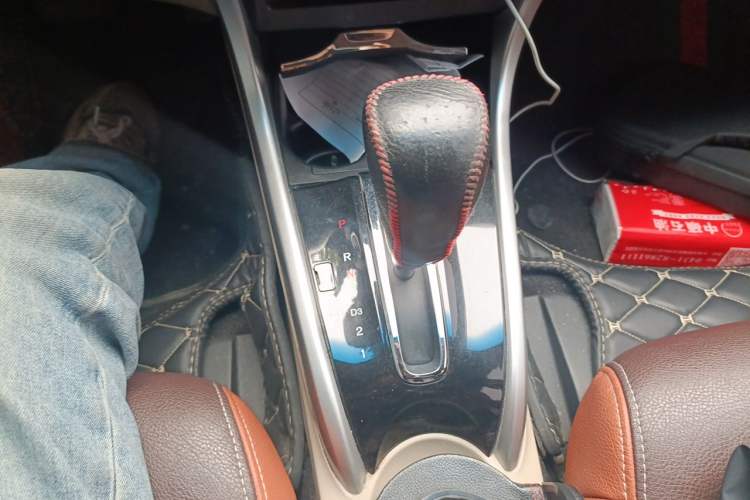 Used Honda Crider 2015 1.8L automatic comfort version Gear Lever