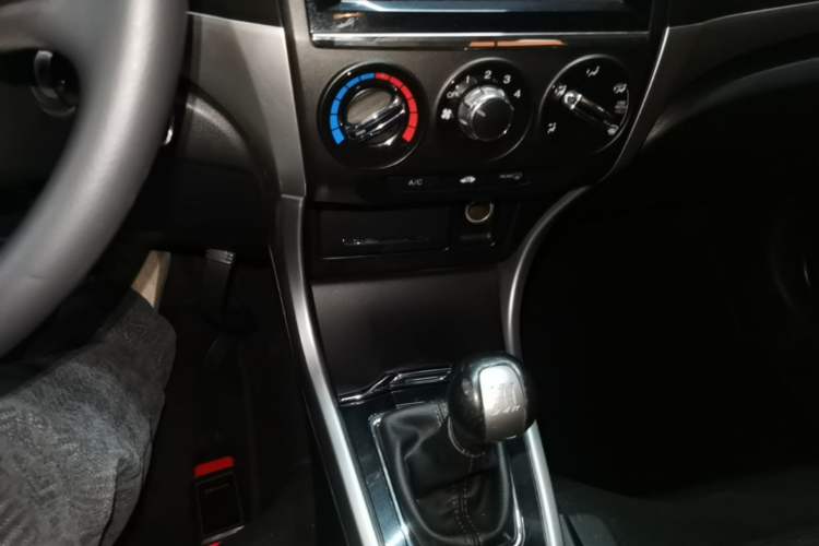 Used Honda Crider 2015 1.8L manual Comfort version Gear Lever