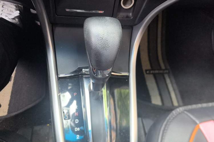 Used Honda Crider 2015 1.8L automatic luxury edition Gear Lever