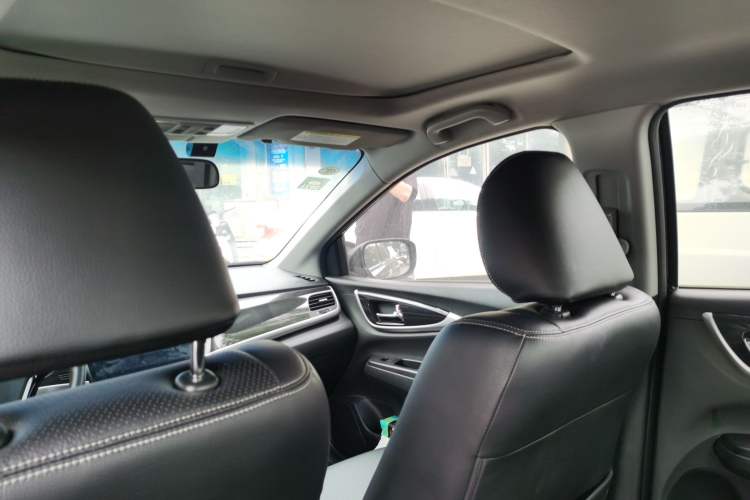 Used Honda Crider 2015 1.8L Automatic Ultra-Configured Limited Edition Headliner
