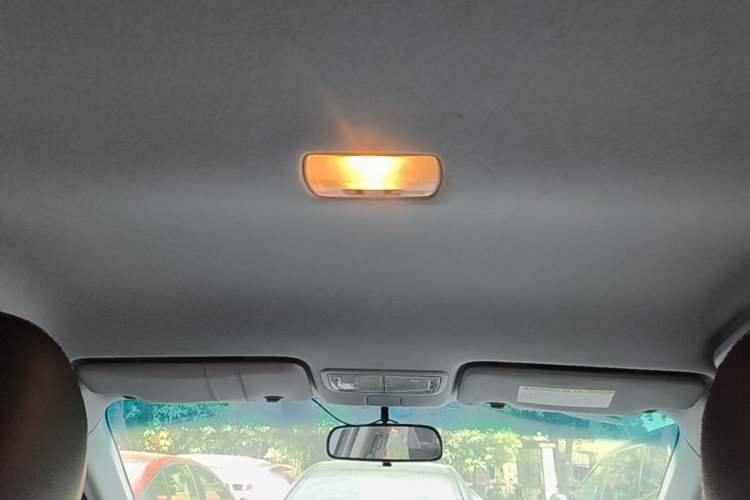 Used Honda Crider 2015 1.8L automatic comfort version Headliner