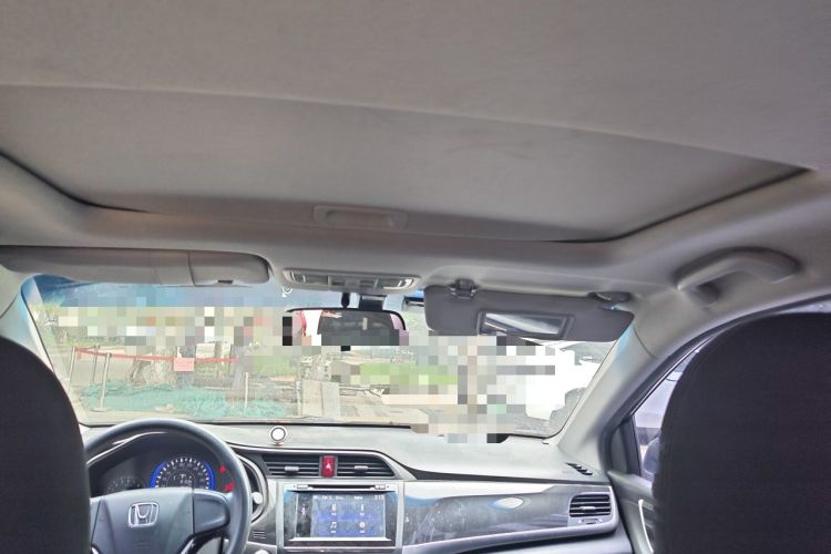Used Honda Crider 2015 1.8L automatic luxury edition Headliner