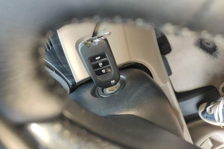 Used Honda Crider 2015 1.8L automatic comfort version Interior 1