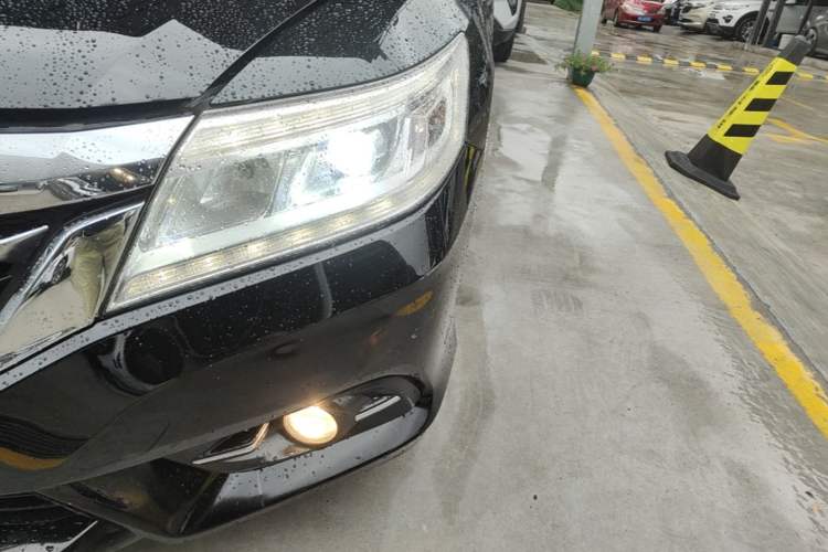 Used Honda Crider 2015 1.8L automatic comfort version Left Front Headlight