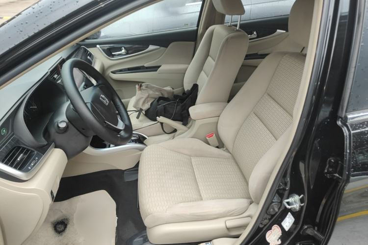 Used Honda Crider 2015 1.8L automatic comfort version Left Front Seat
