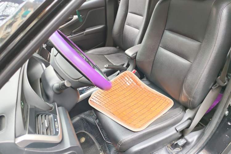 Used Honda Crider 2015 1.8L automatic comfort version Left Front Seat